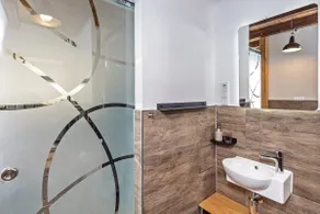 Apartment in a quiet, peaceful location - Image 3