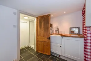 Garden room, central Winchester - Image 2