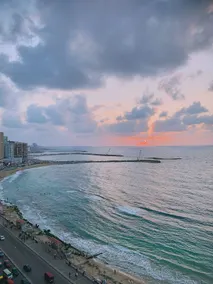 Sea View Two Bedroom Apartment غرفتين نوم سي فيو مباشر - Image 3