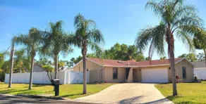 Hidden Gem Home in Sarasota, UTC Mall, Nathan Benderson Park, Siesta Key Beach - Image 2