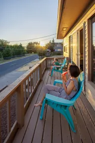 Klamath Lake View Getaway 3BD/2BA/ Jetted Tub - Image 5