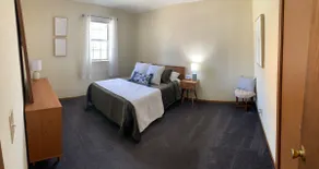 #2 Spacious 1200 Sq. Ft. Townhome - Image 4