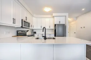 *NEW*3BR 3BATH w/ Luxe Amenities (close to 401) - Image 3