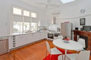 2BR home only 2 minutes from the beach - Image 4