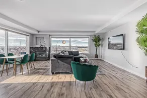 Downtown Sub Penthouse W City Views - Image 3