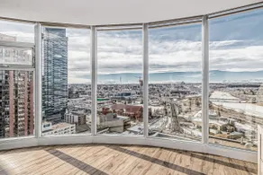 Downtown Sub Penthouse W City Views - Image 5