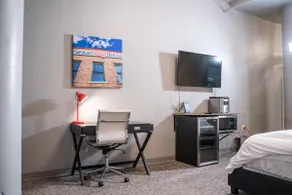 Homey Suite in Davenport - Image 3