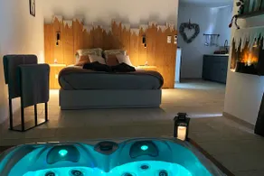 Eco Lodge 3* jacuzzi, private pool, electric terminal - Image 3
