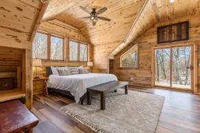 Boulder Ridge - Private Rustic 3BR Cabin - Image 5