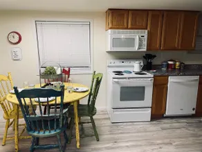 “The Oregon Trail” 2 bedroom, 1 bath house - Image 5