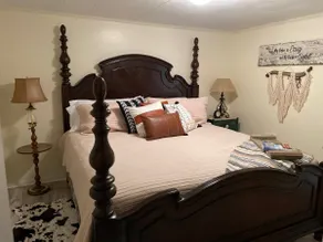“The Oregon Trail” 2 bedroom, 1 bath house - Image 3