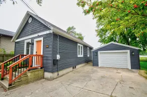 Riverfront Retreat! Near Neshotah & dog friendly! - Image 5