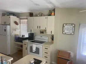 Peaceful Cottage - Image 5