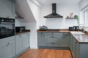 Peaceful 4 bed home in Brighton Parking&EV charger - Image 4