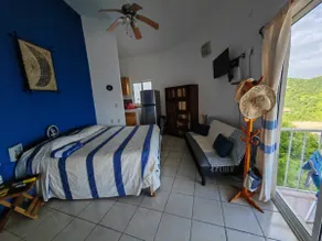 Bungalow, ocean view, access to semi-private beach - Image 4