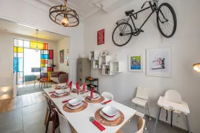 Spacious 3 Bed + 3 Bath duplex in the heart of Brussels. - Image 3