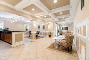Charming Apartment Suite, 2 BDR, 1 BATH, Location! - Image 2