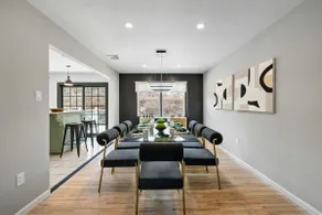 Tranquil 5BR 3BA Home w/Pool, Sun Deck, Sleeps 14 - Image 3