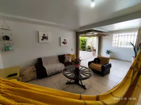 Spacious house near the center - Image 2