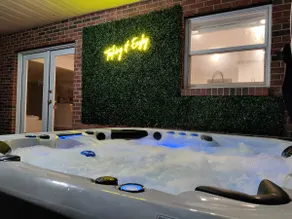 Hot Tub & Fire Pit @ The Living Easley Manor! - Image 2