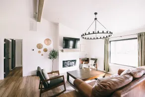 Aubrey Downtown Charmer - Smart TVs in every room! - Image 4