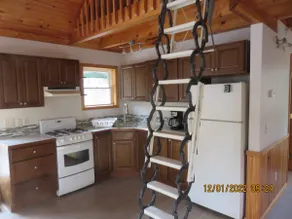 Beautiful modern log sided cabin - Image 3