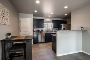 New Pet Friendly Central Unit - Image 5