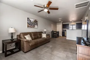 New Pet Friendly Central Unit - Image 2