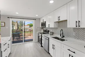 Beautiful Spacious Home in Herndon! - Image 2