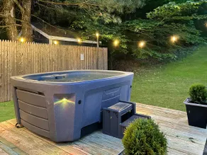 Luxe Mountain Getaway, Fire Pit,Arcade, Hot Tub, Near Lake Minnewaska - Image 2