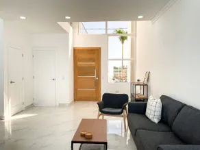 3min from Beach, Modern 3BD/3.5BA, Private Pool + A/C - Image 3