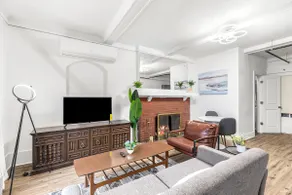 Cozy Inn - Image 2