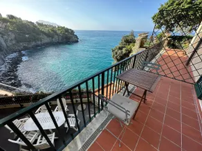 Overlooking the sea with a pool Pieve Ligure - Image 2
