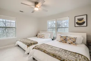 Chic 8BR Retreat Central East Austin for Large Groups - Image 3