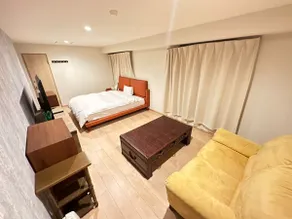 Shimanouchi Luxury Apartment - Image 3