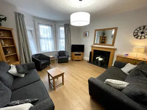 Dog Friendly Town House 5 mins to beach - Image 3