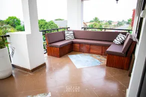 Luxurious Large Penthouse Apartment Stunning View - Image 3