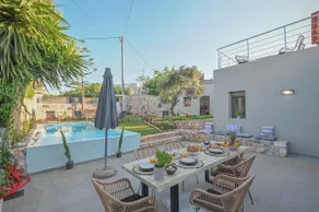 Cozy Villa - Sauna & Hydromassage - Prive Pool - BBQ - View - Image 2