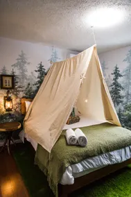 Enchanted Poconos Forest Escape | Movie Screen - Image 2