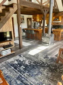 Cabin in the woods - Image 2