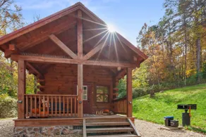 Cozy Hocking Hills Cabin on 20 private acres! Only 7 miles from State Park! - Image 5