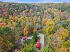 Cozy Hocking Hills Cabin on 20 private acres! Only 7 miles from State Park! - Image 3
