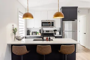 Riverview Health | Trendy Area | Free Parking - Image 2