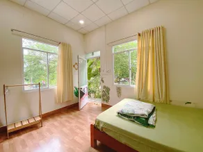 Studio Cabin with garden view - Image 2