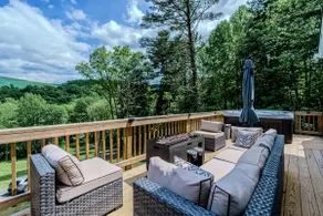 Hot tub * Sauna * Home theater * Game Room * Views - Image 2