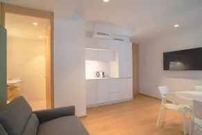 Superior Studio Flat - Image 5
