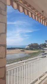 Modern Oasis. 1 minute walk to the beach. A/C - Image 2