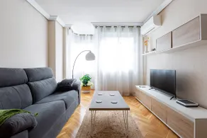Vivodomo | Free parking, spacious, subway 2 min away - Image 2
