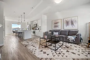 Modern 3Bed~Close to Spruce Meadows and Mountains - Image 2