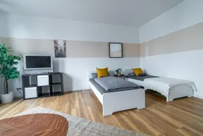 FullHouse | Magdeburg | L10-2 | Family Apartment - Image 5